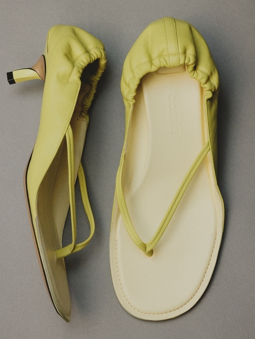 The low sandals