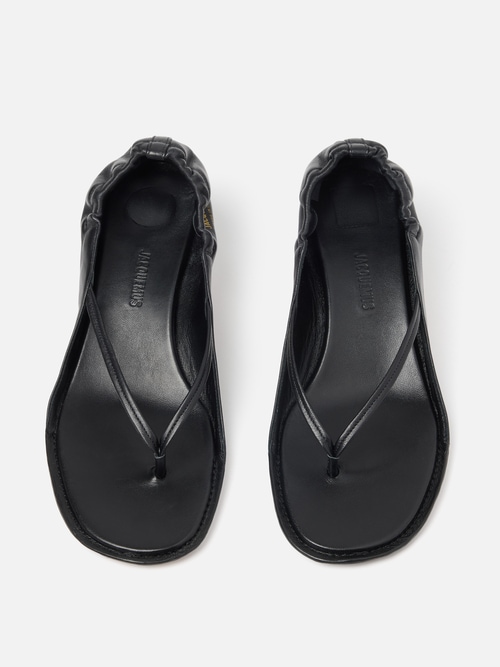 The low sandals
