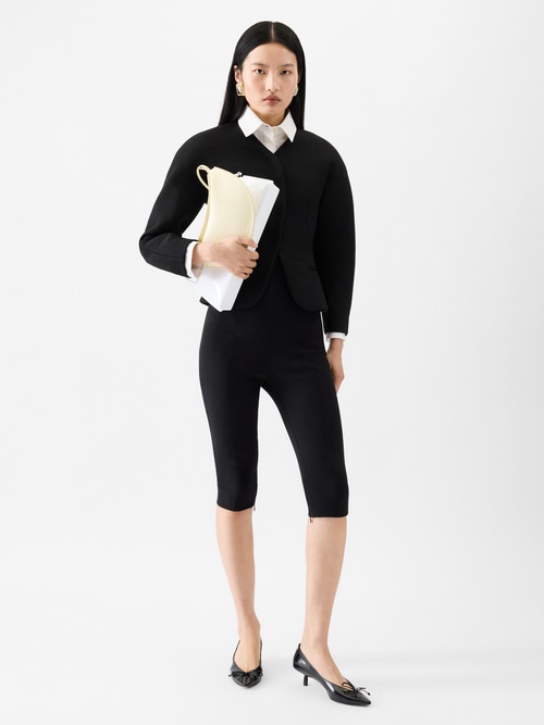 The mini Ovalo jacket