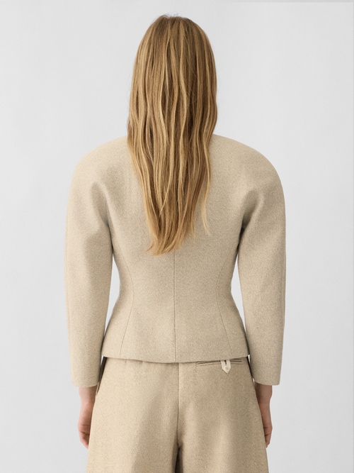The mini Ovalo jacket