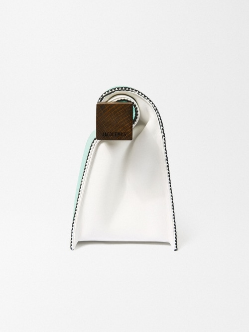 The Rond Carré clutch