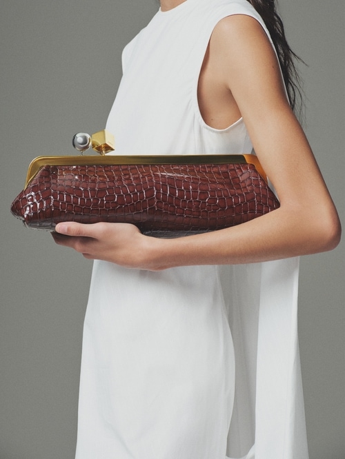 The Salon clutch