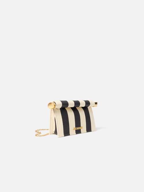 The small Rond Carré clutch