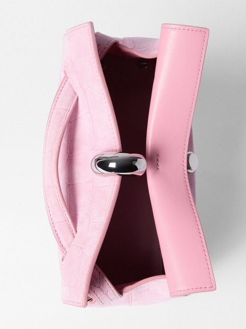 The small Valérie