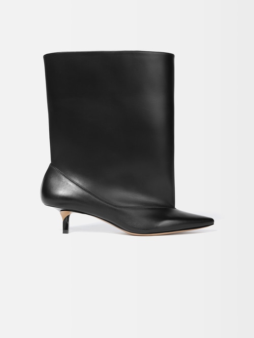 The Tourni boots