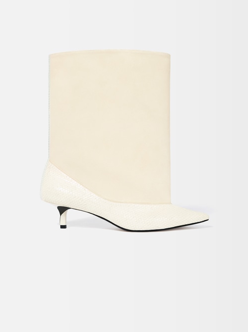 The Tourni boots
